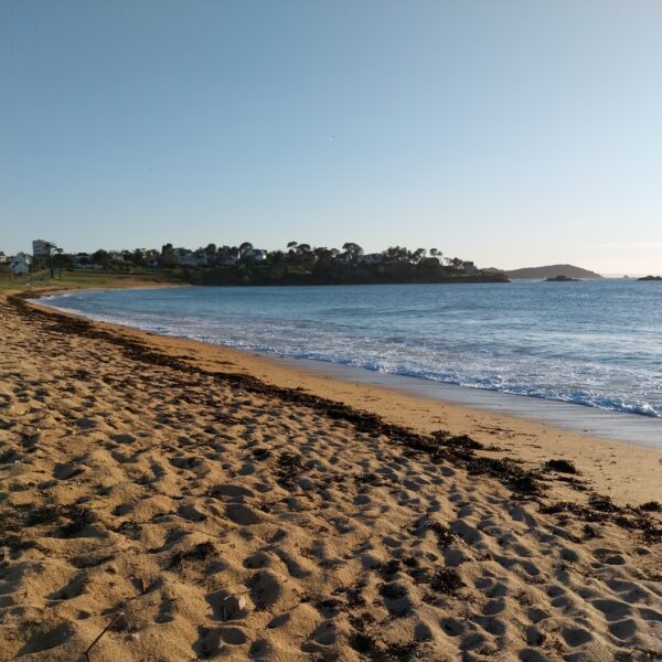 Strand von Goas-Treiz, 20 minutes à pied.